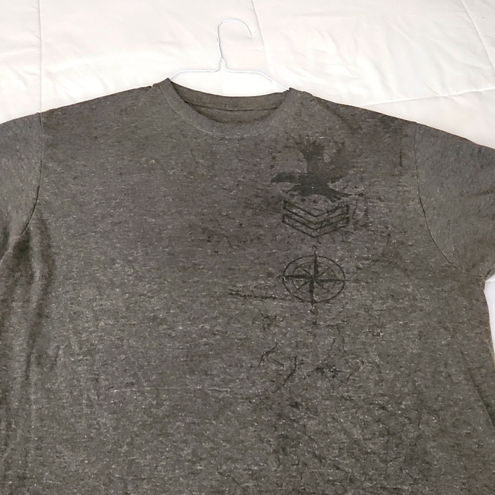 Mens t shirt